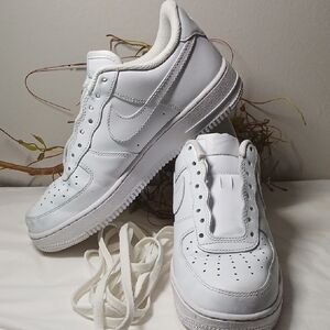 Nike All-White Athletic Sneakers Mens Size 7.5